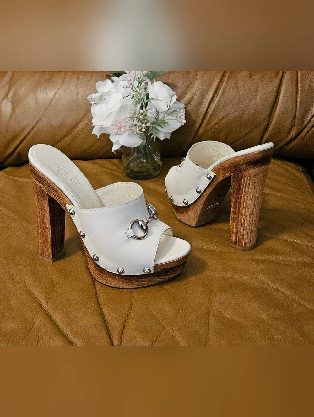 GUCCI Off-White Leather Studded Platform Mule Heels Size 5 US